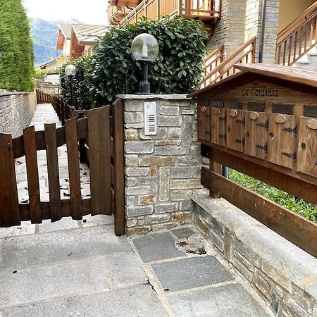 Incantevole Appartamento Con Giardino - Garage Privato E Free Wifi Oulx Buitenkant foto