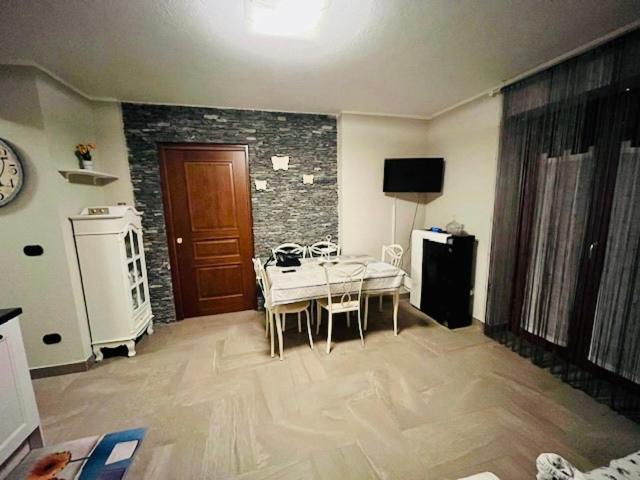 Incantevole Appartamento Con Giardino - Garage Privato E Free Wifi Oulx Buitenkant foto