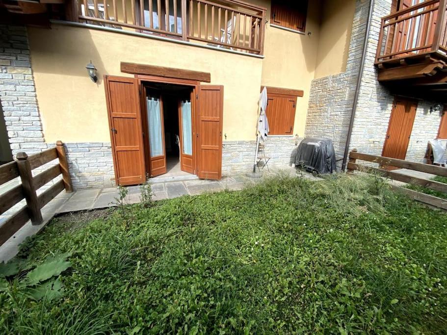 Incantevole Appartamento Con Giardino - Garage Privato E Free Wifi Oulx Buitenkant foto